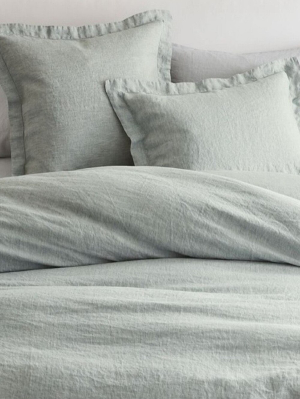 Pottery Barn 100% Linen with Ties Duvet Cover Queen Light Green Coastal Neutral